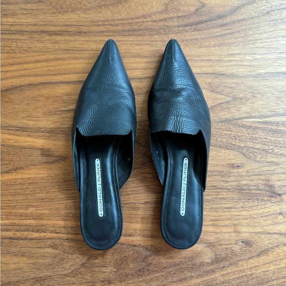 Donald J Pliner Black Leather Mules - Picture 5 of 5